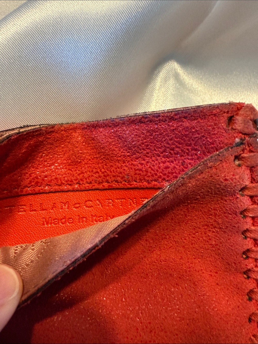 Stella McCartney Red Suede Falabella Card Case with Chain Trim - Picture 4 of 9